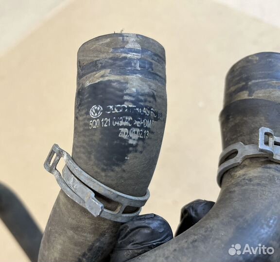 Патрубки радиатора сдвоенные 5Q0121049AC VAG