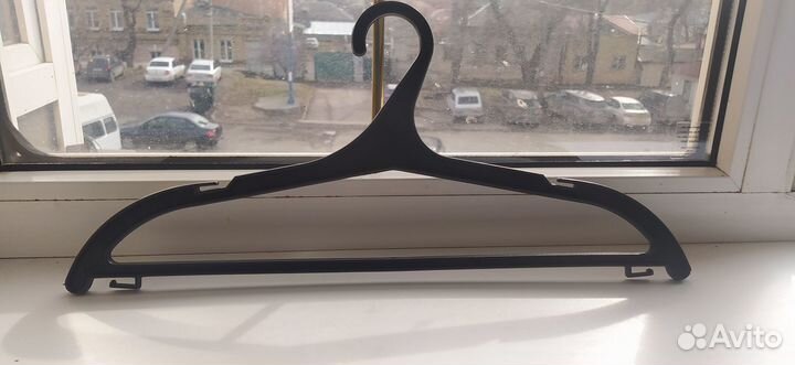 Продам вешалки