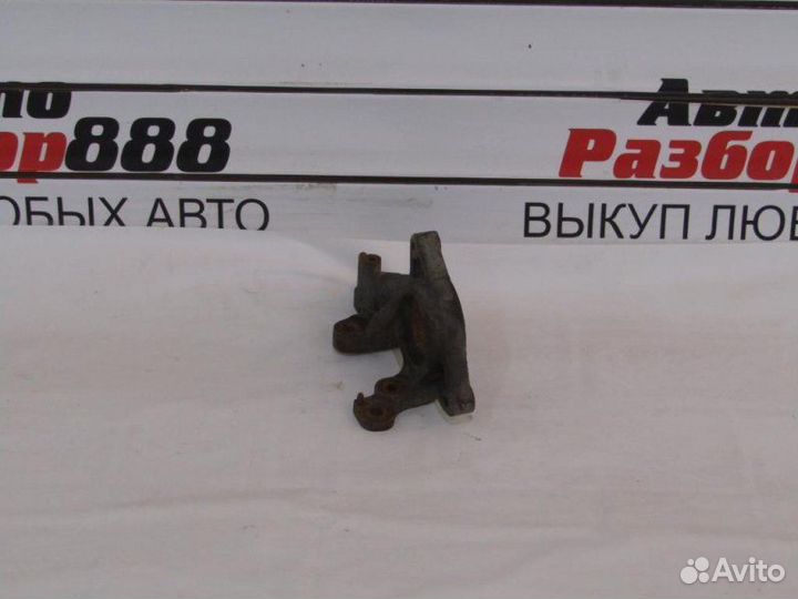 Кронштейн привода правый Nissan Teana J32 2012