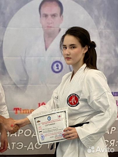 Фитнес-тренер, тренер по каратэ