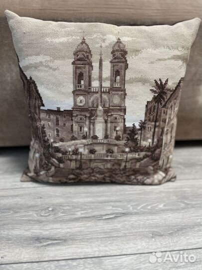 Подушка ручной работы