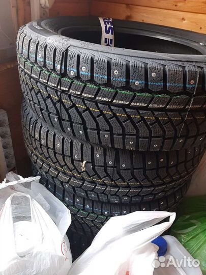 Advanta SVT-01 3.75/10.5 R16