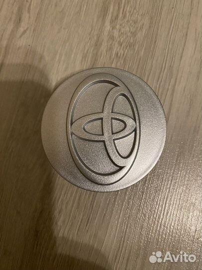Заглушка на диск Тойота