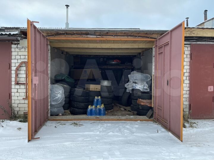 Гараж, > 30 м²