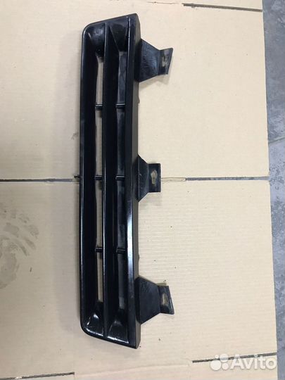 Opel кадет решетка радиатора