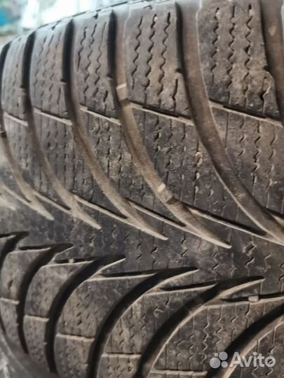 Goodyear Cargo Ultra Grip 215/55 R17