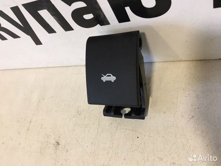 Ручка открывания капота Jeep Grand Cherokee WK2