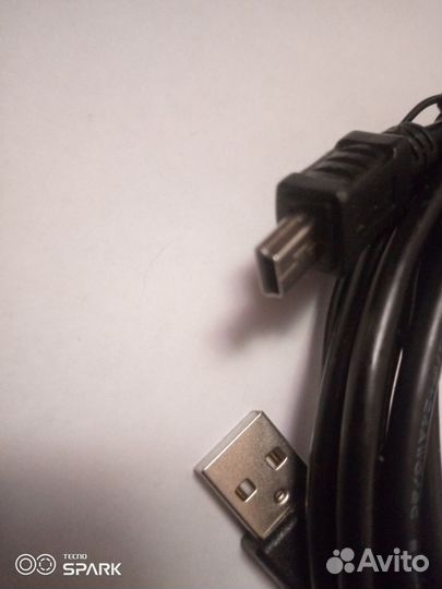 Кабель для компьютера