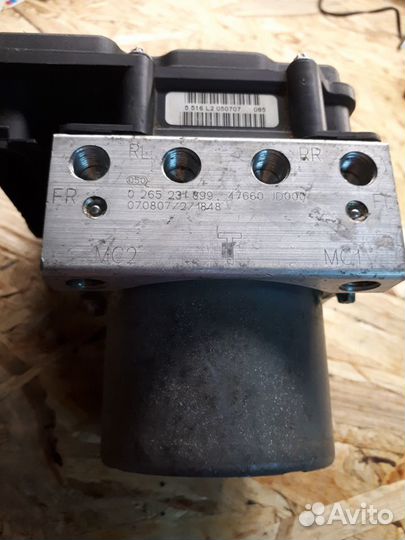 Абс (ABS) 47660JD000 блок насос Ниссан Qashqai j10