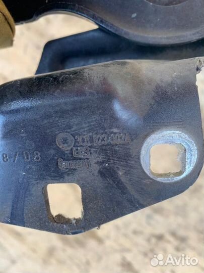 Петли капота VW Passat Cc (2008-2012)