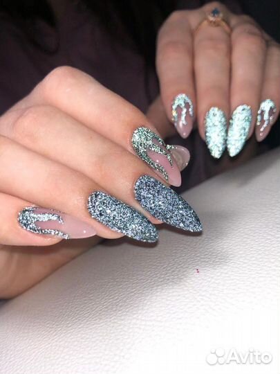 Маникюр педикюр