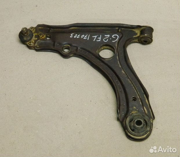 Рычаг передний левый VW Golf 2