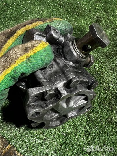 Насос гура Volkswagen Golf 4 1.9