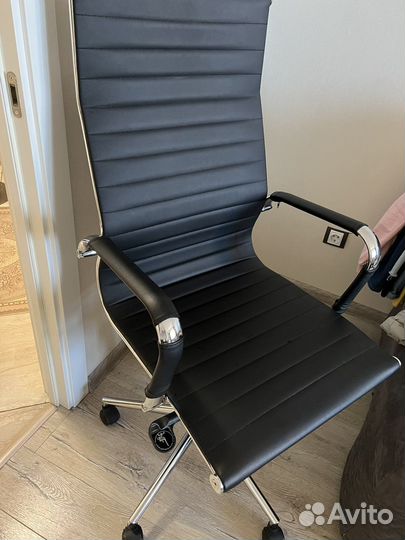Кресло офисное