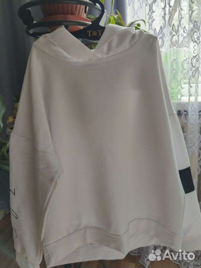 Женские вещи