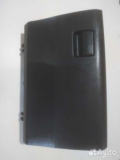 Бардачок Toyota Rav 4 40