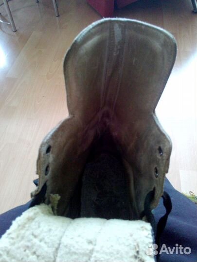 Коньки хоккейные 42-43