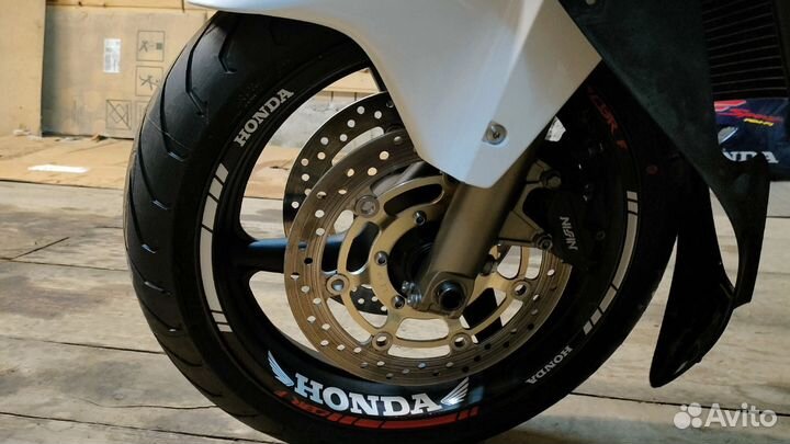 Наклейки на колеса мотоцикла