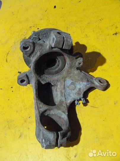 Кулак передний левый для Ford Mondeo 2 1998г