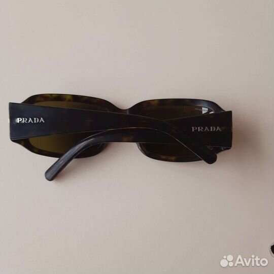 Солнцезащитные очки prada. Оригинал