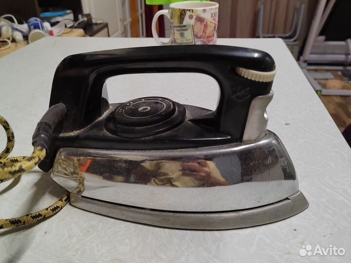 Утюг СССР утп 1000-1.8.220
