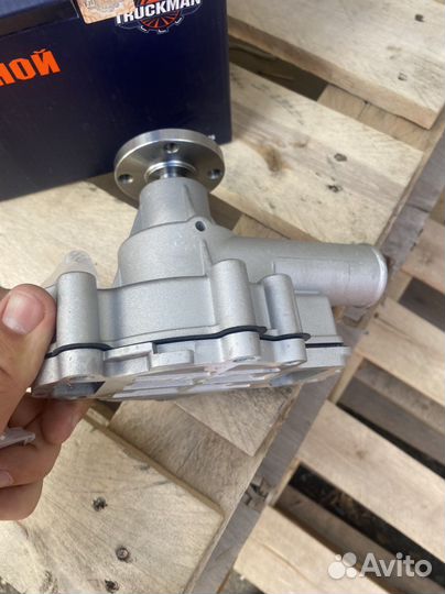 Помпа на 402 двигатель