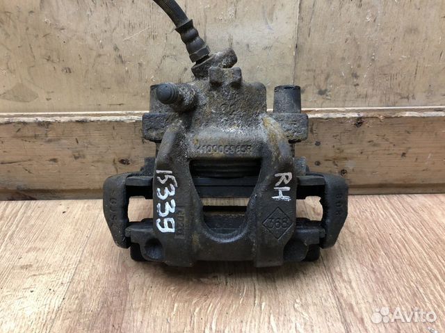 Суппорт передний правый Renault Sandero 2014+