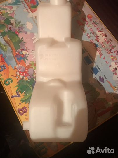 Бачок омывателя bmw е34