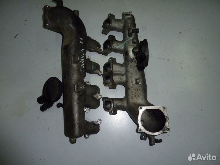 Впускной коллектор левый правый v10 5.0 AYH BLE vw