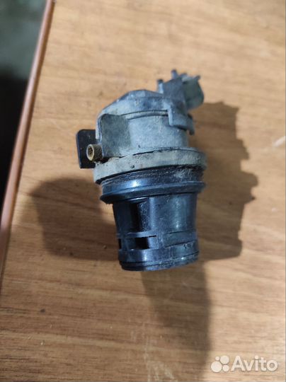 Насос моторчик омывателя mazda 3 5 6 cx7