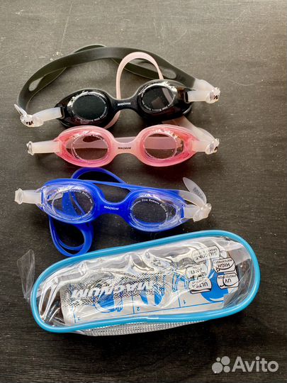 Очки для плавания