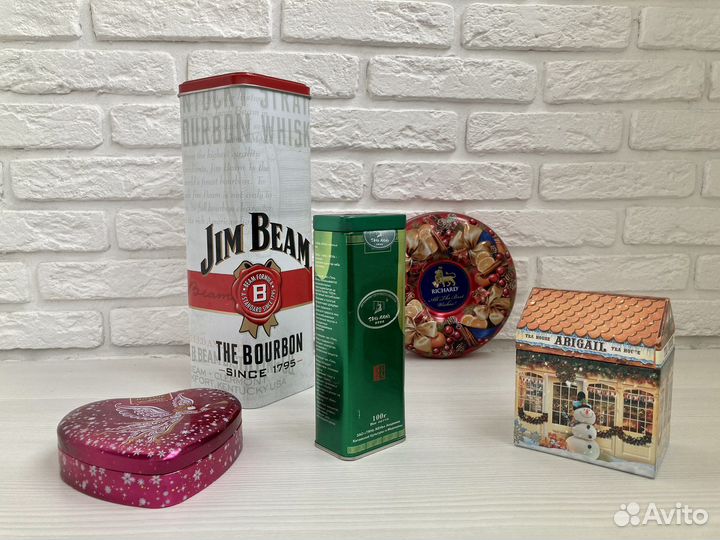 Жестяные банки коробки