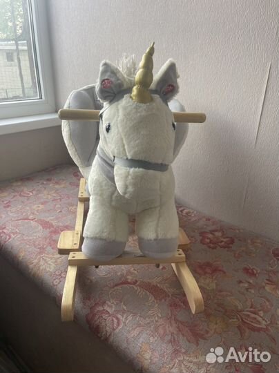 Детская качалка лошадь