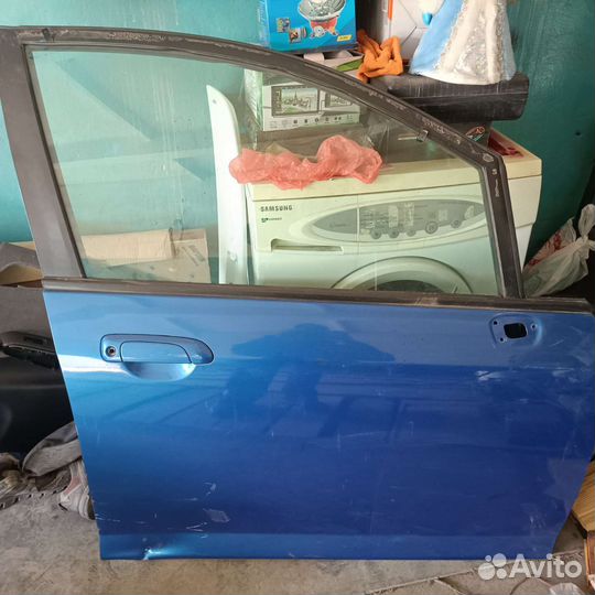 Дверь передняя Honda fit