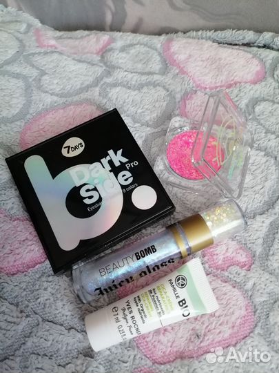 Косметика, тени пакетом