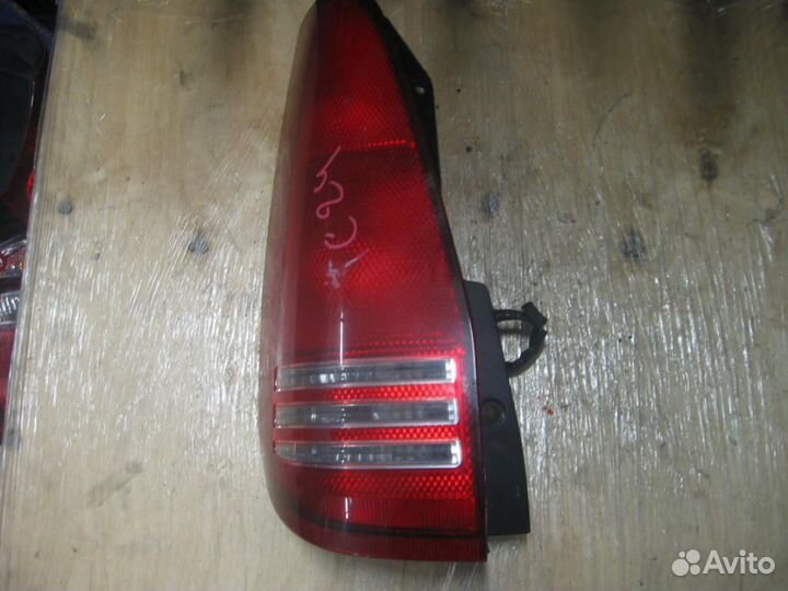 Стоп левый nissan serena TC24 '00-'05 4901