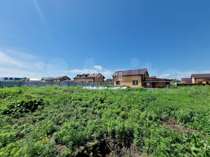 Коттедж 220 м² на участке 15 сот.