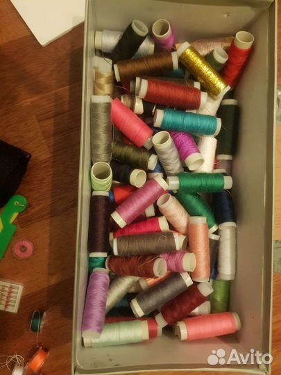 Швейная машина Janome escape V-12 +все необходимое