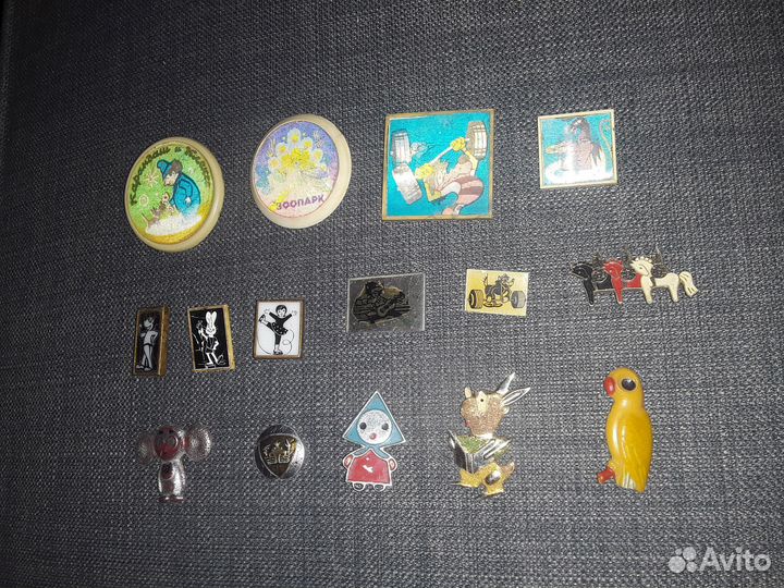 СССР значки мультяшки голографические винтаж