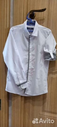 3 школьных рубашки