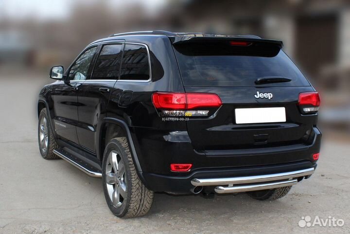 Защита заднего бампера Jeep Grand Cherokee (2011)