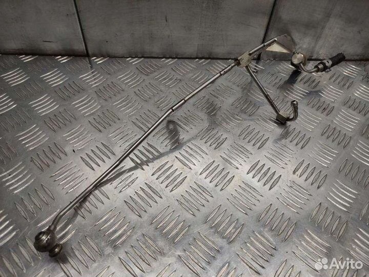 Трубка топливная Audi A3 8P (S3 2.0 2007