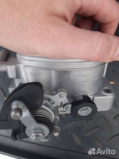 Дроссельная заслонка Ауди 80 2.0 авк