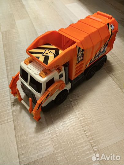 Мусоровоз dickie на батарейках