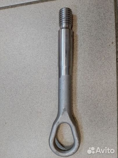 Крюк буксировочный Mercedes-Benz W213