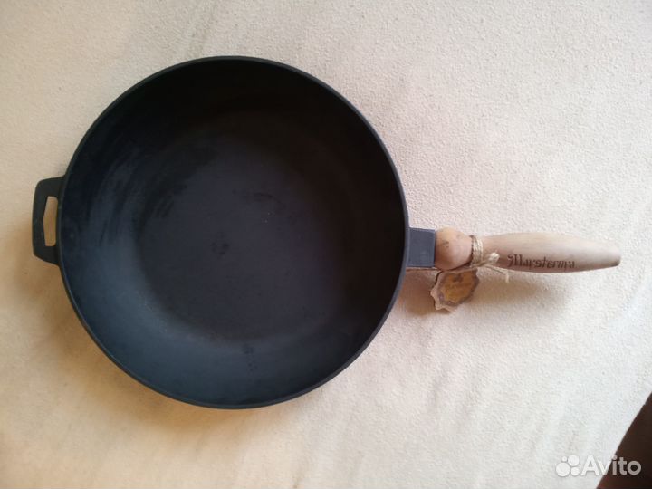Сковорода чугунная 