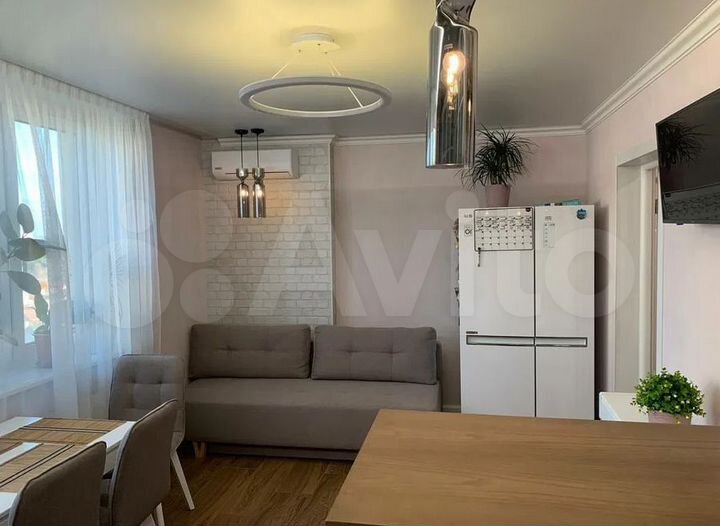 2-к. квартира, 74,3 м², 10/10 эт.
