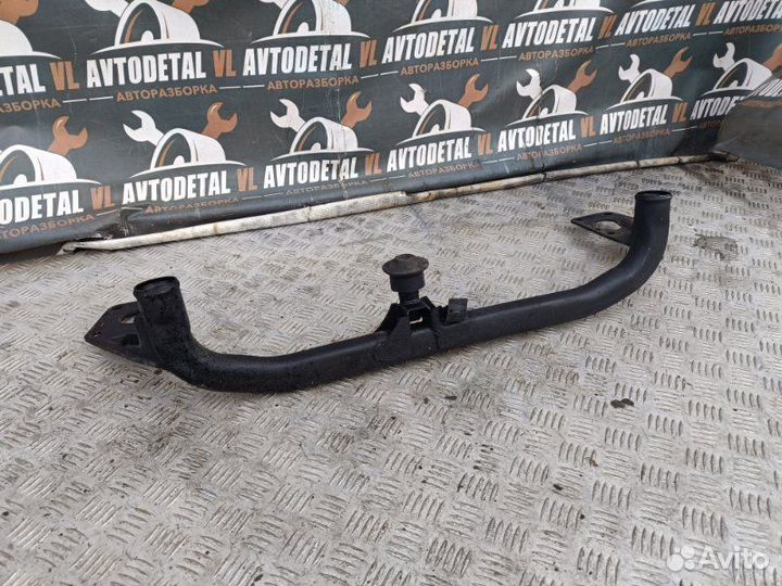 Балка под радиатор Audi A4 B5 универсал AEB 1996