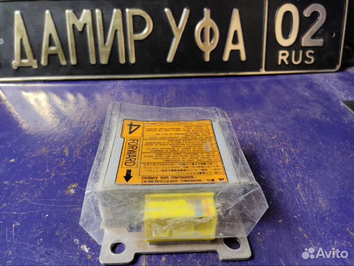 Блок управления SRS Nissan Bluebird ENU14 CD20E