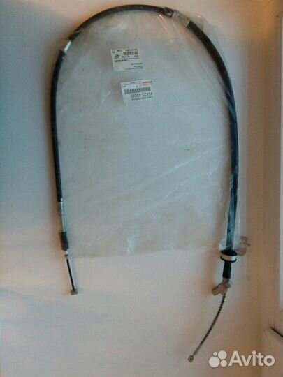 Тросик ручника правый Toyota 46420-42090